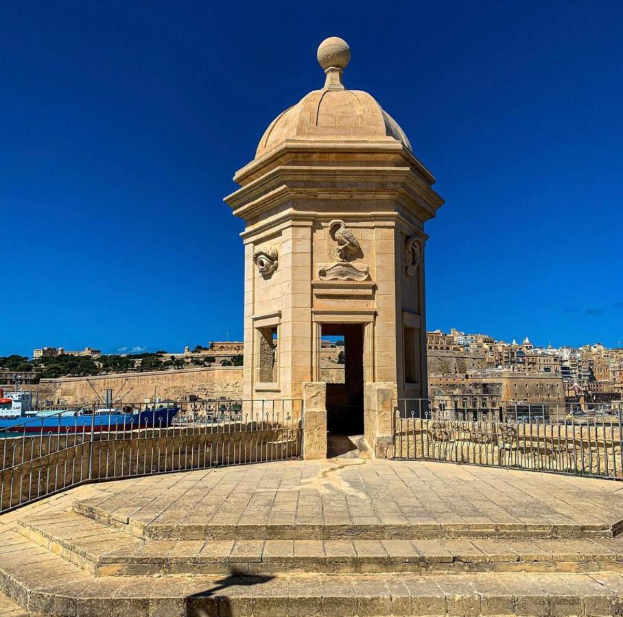 New & Unique Apartment - A 5 Minutes Ferry To Capital City Of Valletta セングレア エクステリア 写真